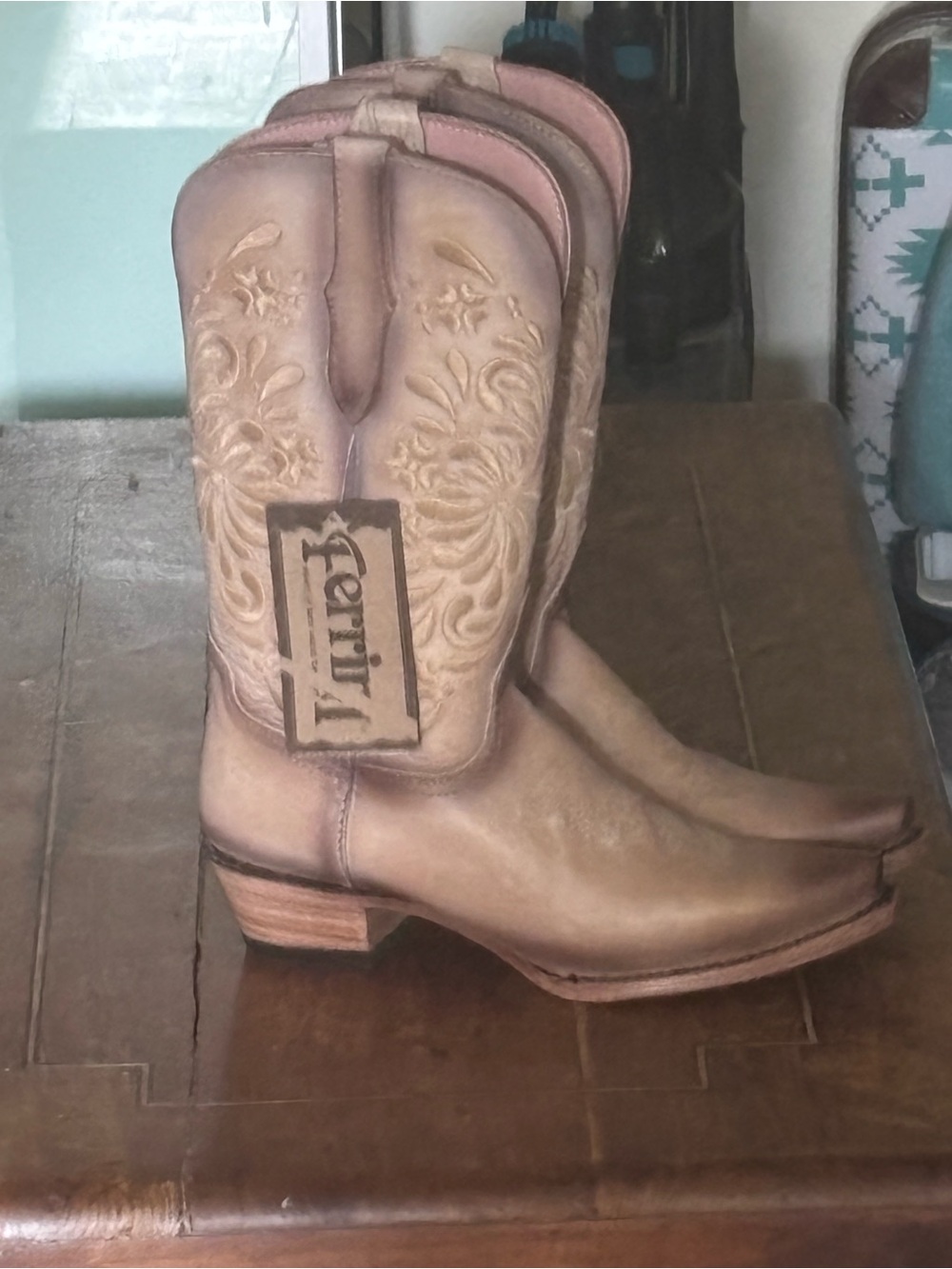 NWT Leather Grace Natural Ferrini Boot